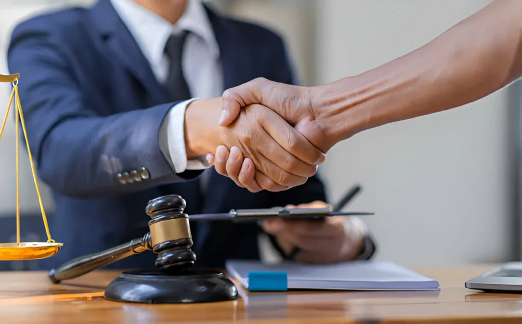 Australia Lawyer for Immigrants - 12 Ways to Hire an Attorney in Australia